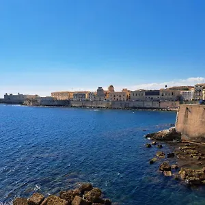 Ortigia Adriana Souite' Casa vacanze Syracuse